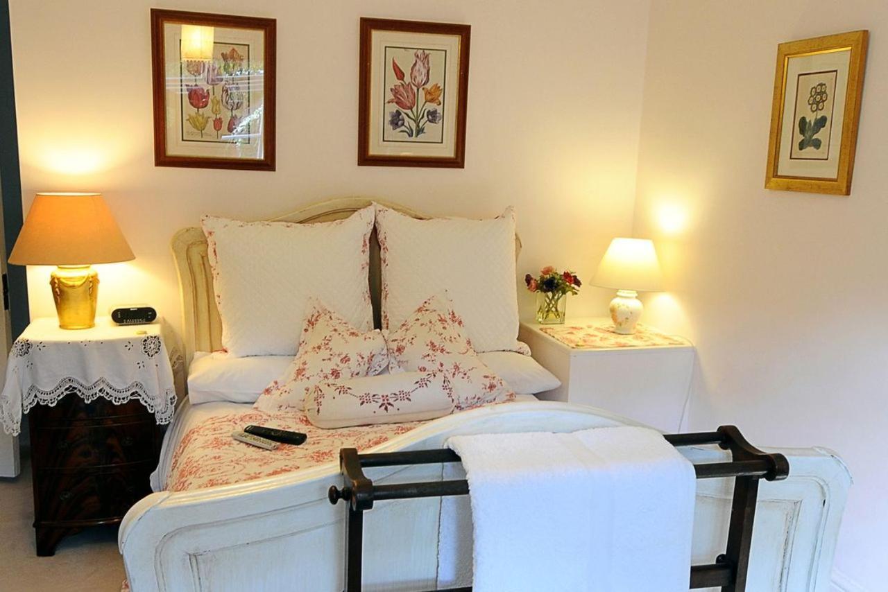 Blackbrook House Holmwood 외부 사진